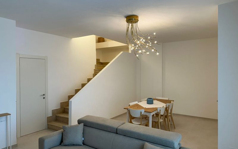 32e9946a-0a9a-4bbb-b024-f74d7f32a56c